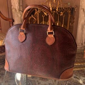 Elegant Brown Leather Handbag